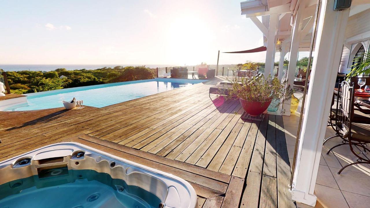 Villa Deluxe L'Hacienda Villa Vue Mer 180 Piscine Jacuzzi Proche Plage Marina Golf Pointe Des Chateaux Et Casino Jardin Clos Voyage Durable Saint-Francois  Room photo