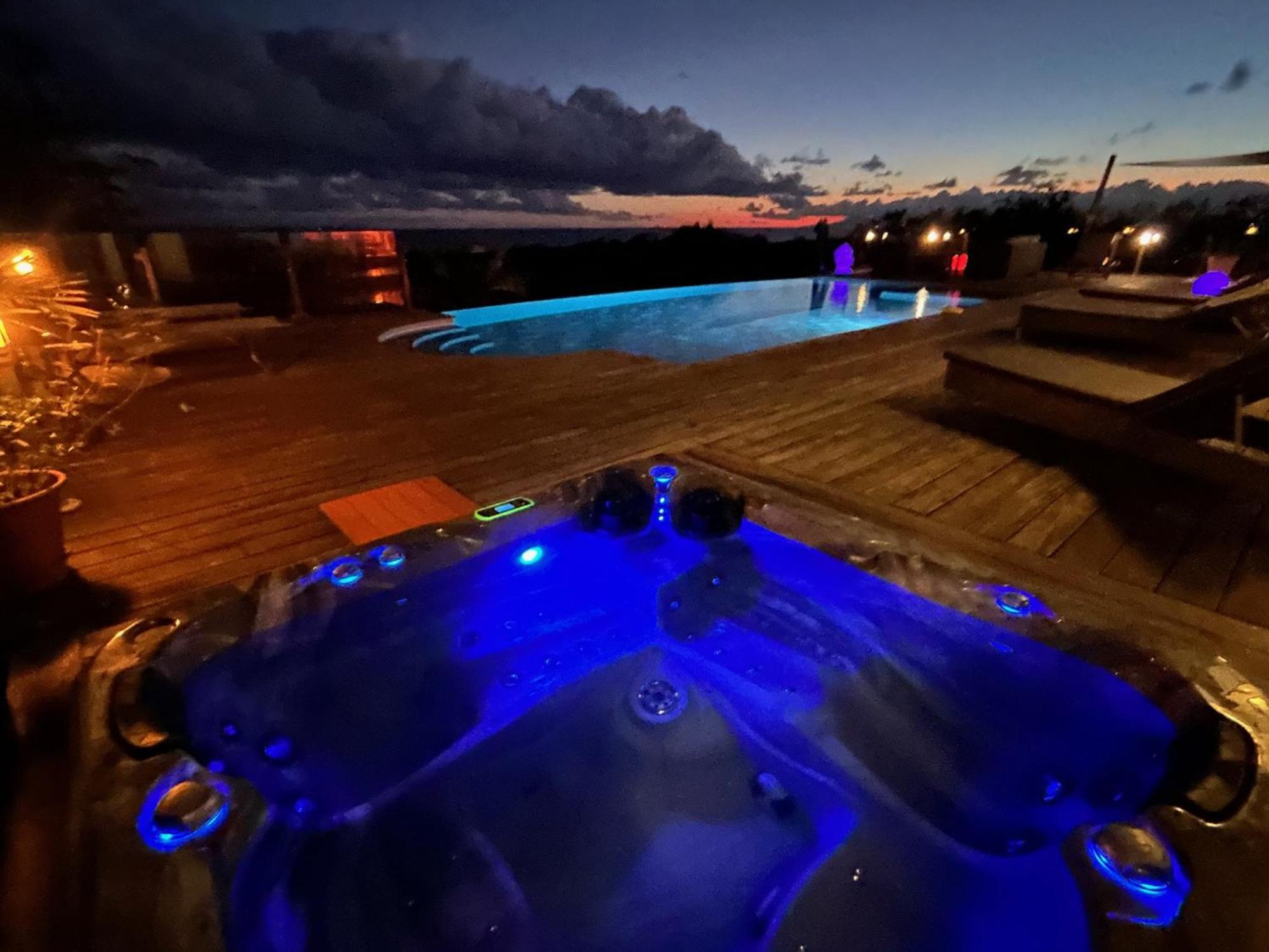 Villa Deluxe L'Hacienda Villa Vue Mer 180 Piscine Jacuzzi Proche Plage Marina Golf Pointe Des Chateaux Et Casino Jardin Clos Voyage Durable Saint-Francois  Exterior photo