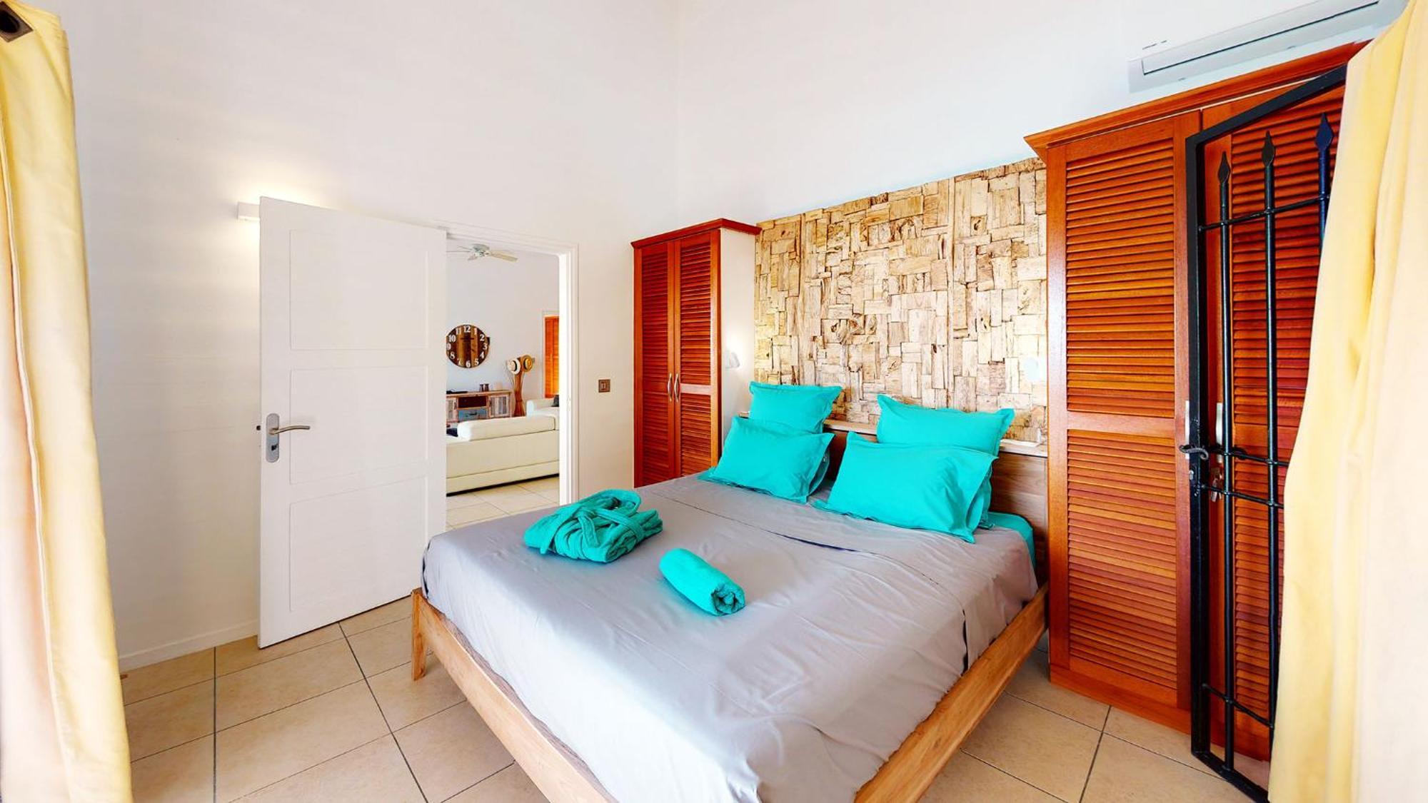 Villa Deluxe L'Hacienda Villa Vue Mer 180 Piscine Jacuzzi Proche Plage Marina Golf Pointe Des Chateaux Et Casino Jardin Clos Voyage Durable Saint-Francois  Room photo