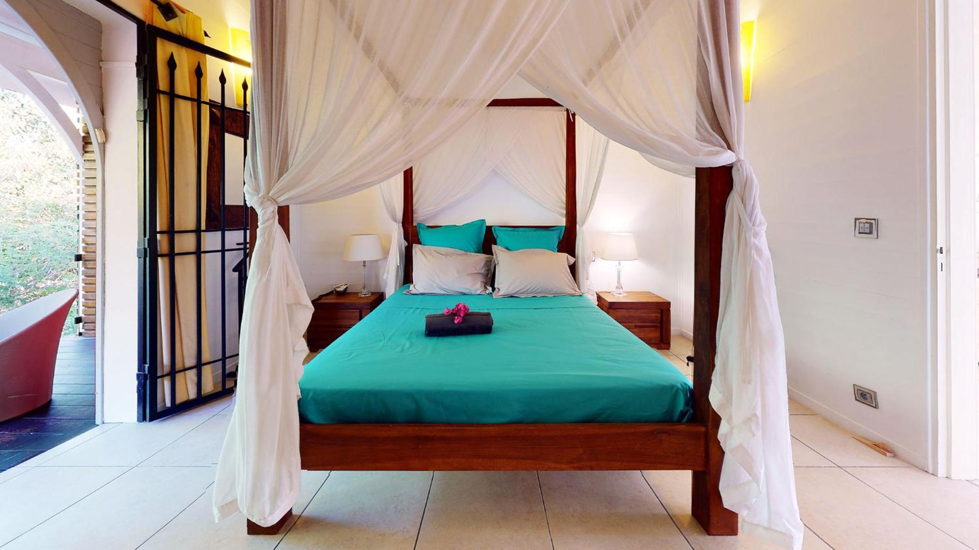 Villa Deluxe L'Hacienda Villa Vue Mer 180 Piscine Jacuzzi Proche Plage Marina Golf Pointe Des Chateaux Et Casino Jardin Clos Voyage Durable Saint-Francois  Room photo